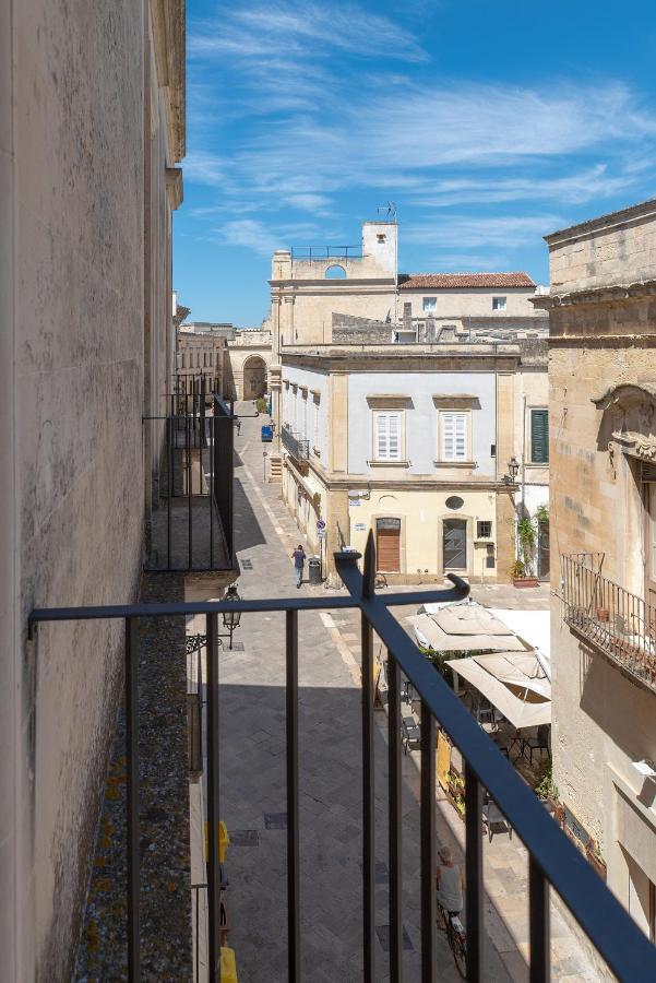 Palazzo Charlie Bed & Breakfast Lecce Exterior photo