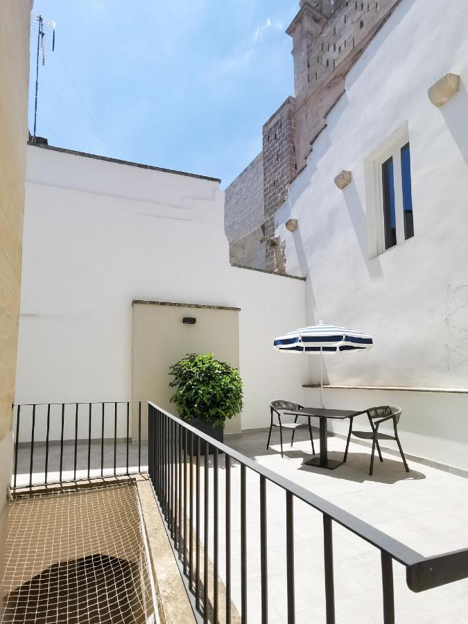 Palazzo Charlie Bed & Breakfast Lecce Exterior photo